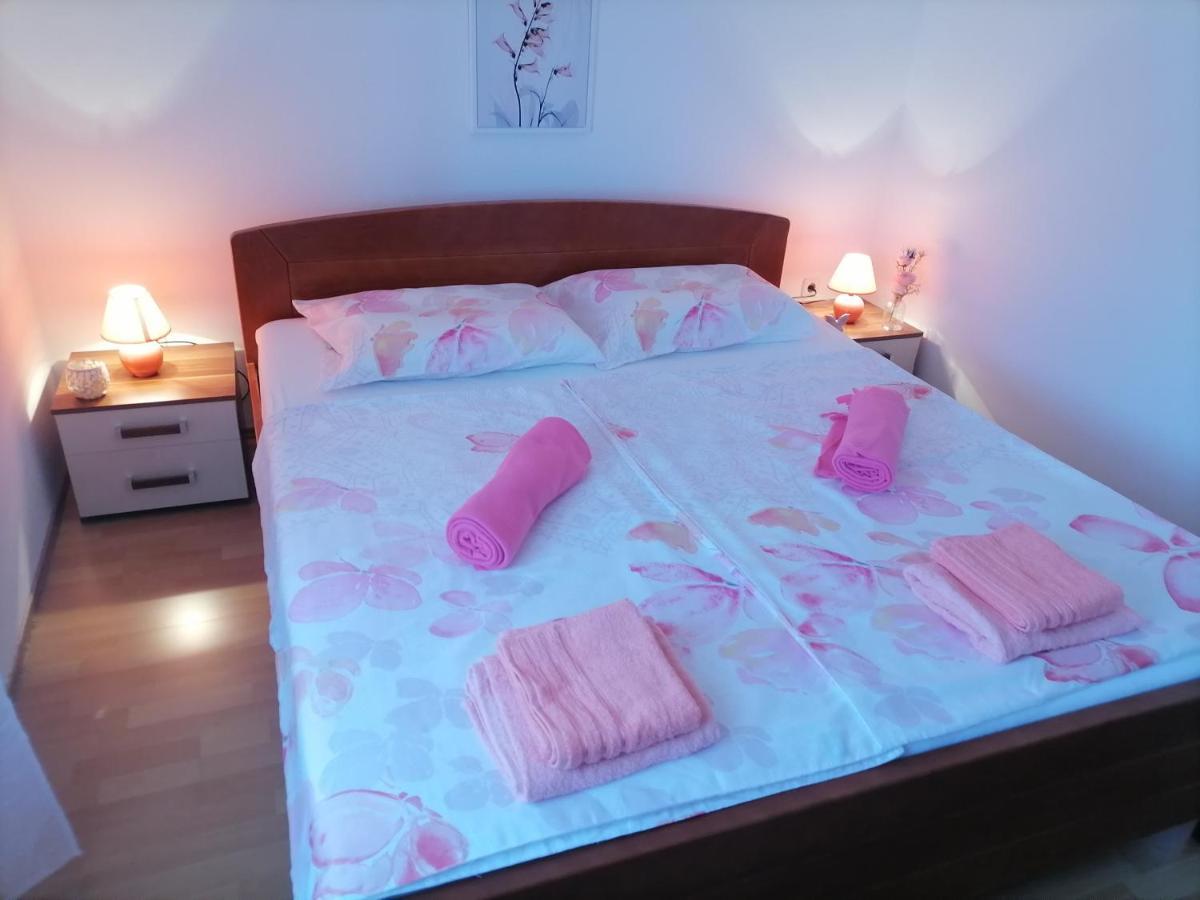 Ivana Apartament *