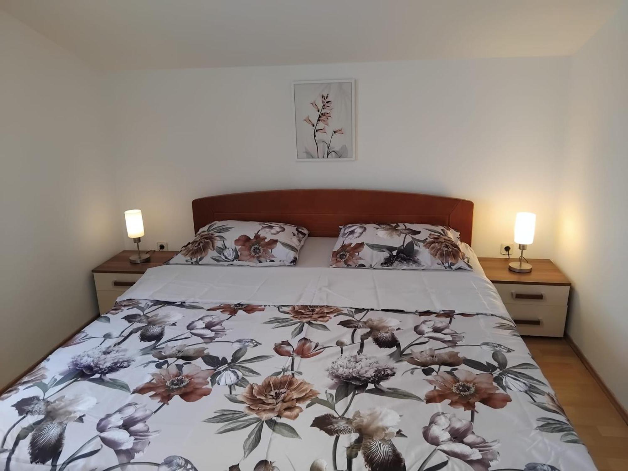 Ivana Appartement *