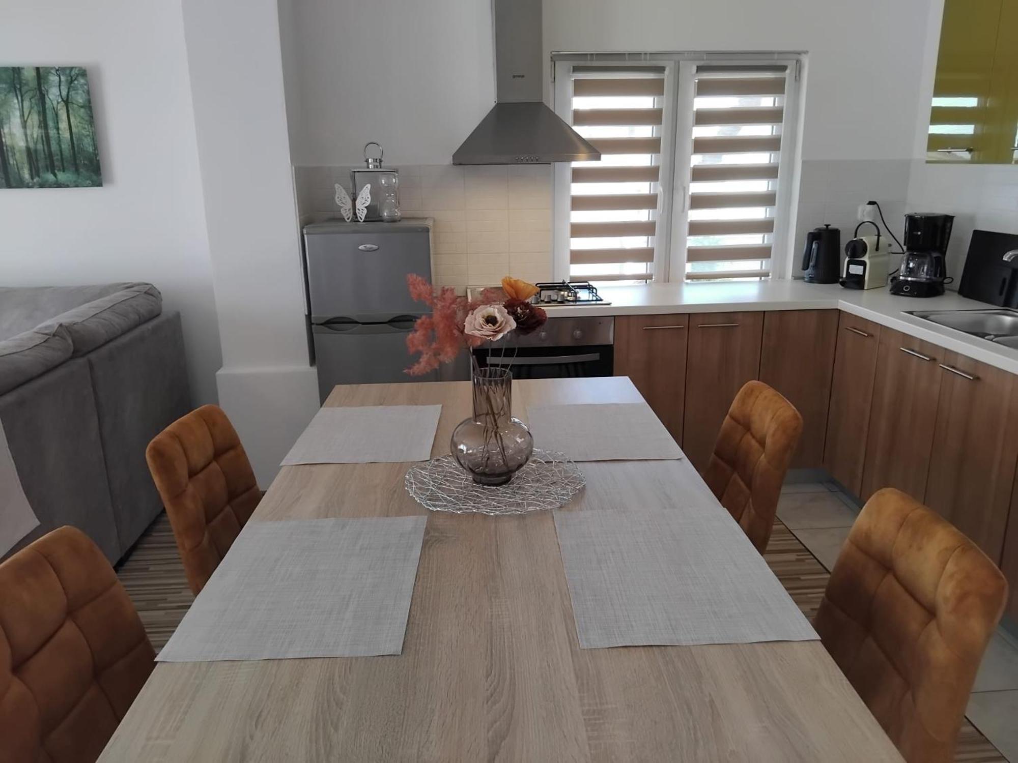 Ivana Appartement *